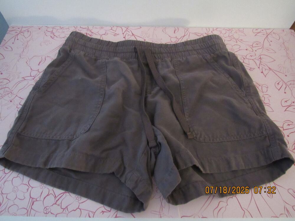 Maurices Fabric Shorts - Size Small